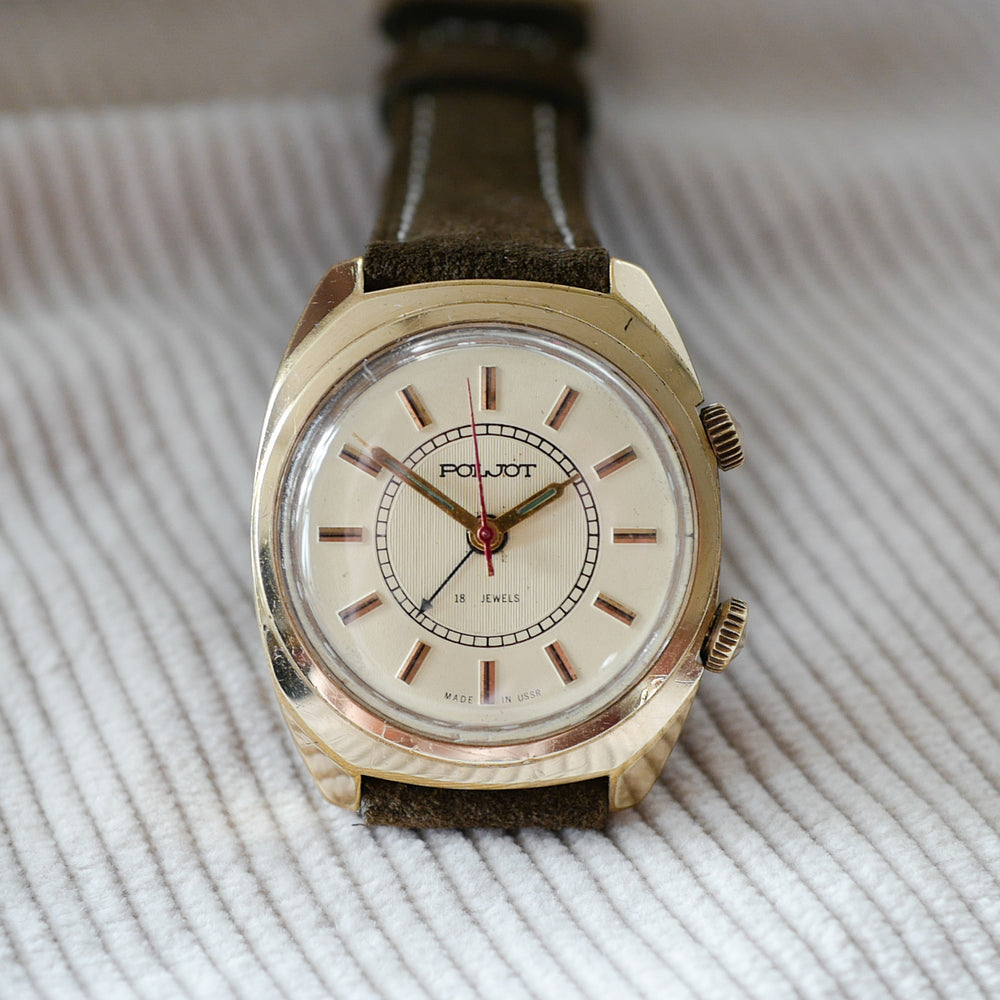 Montre Poljot dorée vintage