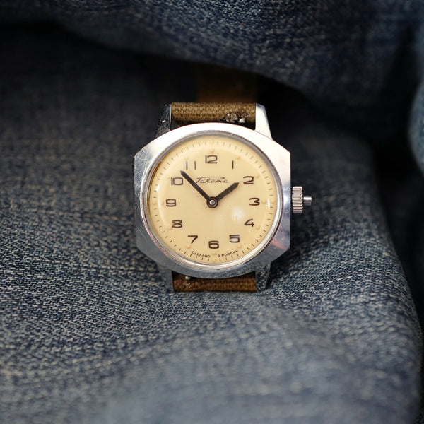 Montre Raketa russe