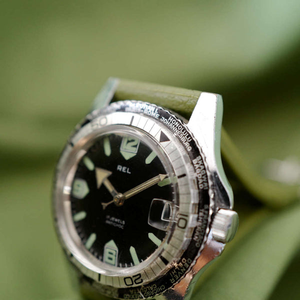 REL - Plongeuse Française  'Worldtimer'