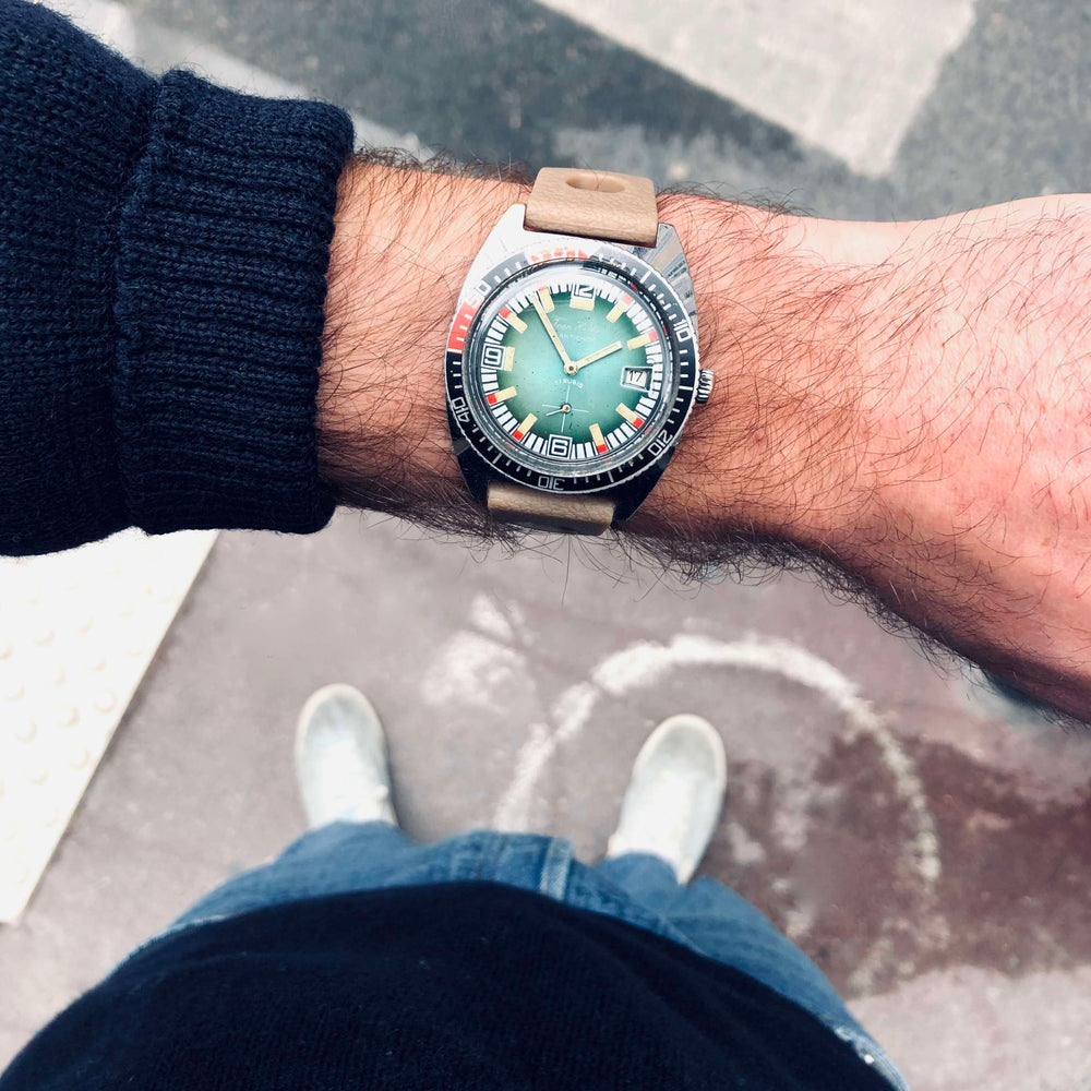 Montre de plongée vintage cadran vert patine