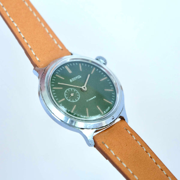 Montre verte kaki kakhi soviétique
