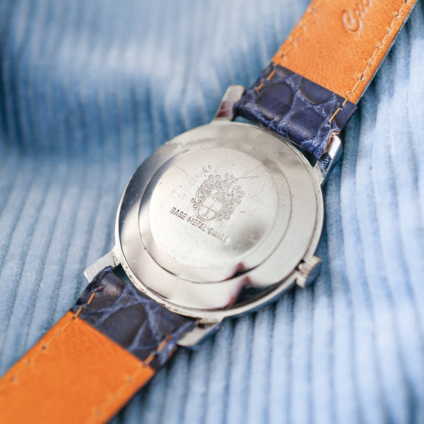 Montre vintage mécanique manuelle diamants