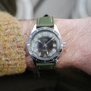 Montre vintage mécanique manuelle skin diver