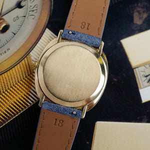 Fond du boîtier en or jaune de l'Omega De Ville