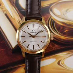 OMEGA Genève vintage 1980 plaqué or vue de face