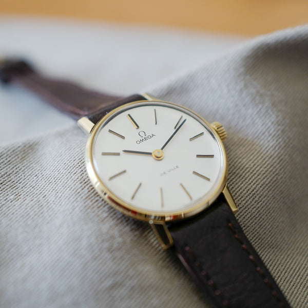 omega mini bijou montre femme ancienne vintage