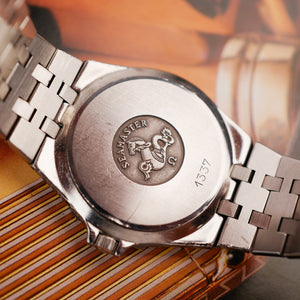 Fond de boîte Seamaster avec hippocampe OMEGA