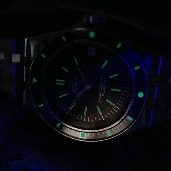 Luminescence des index et de la lunette de la Seamaster 120