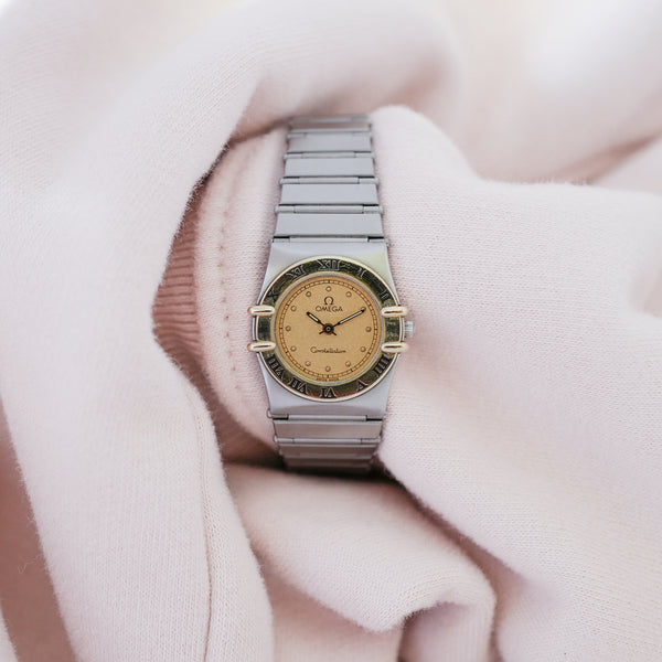Petite Omega Constellation pour femme 795.1080 or acier