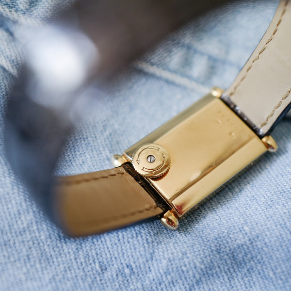 Rare montre Cartier Tank Obus en or jaune