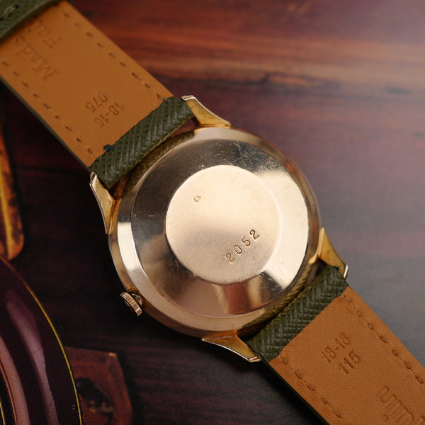 Fond de boîte Rolex référence 2052
