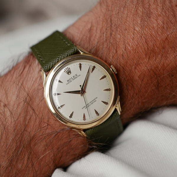 Rolex Oyster Perpetual 1945 sur bracelet vert olive