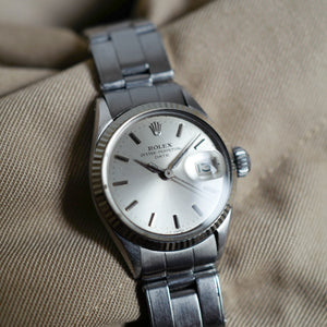 rolex oyster perpetual date vintage femme acier bracelet oyster rivet
