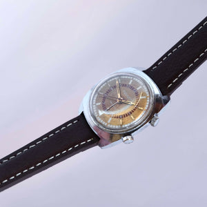 Véritable montre soviétique ancienne