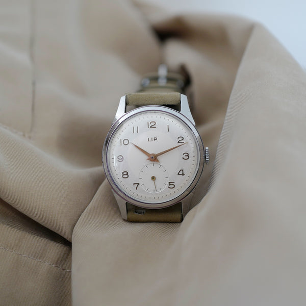 Vintage R25 Lip France