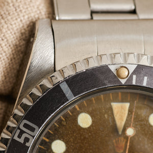 Vintage Submariner Rolex 5513 patine chocolat tritium lume parfait