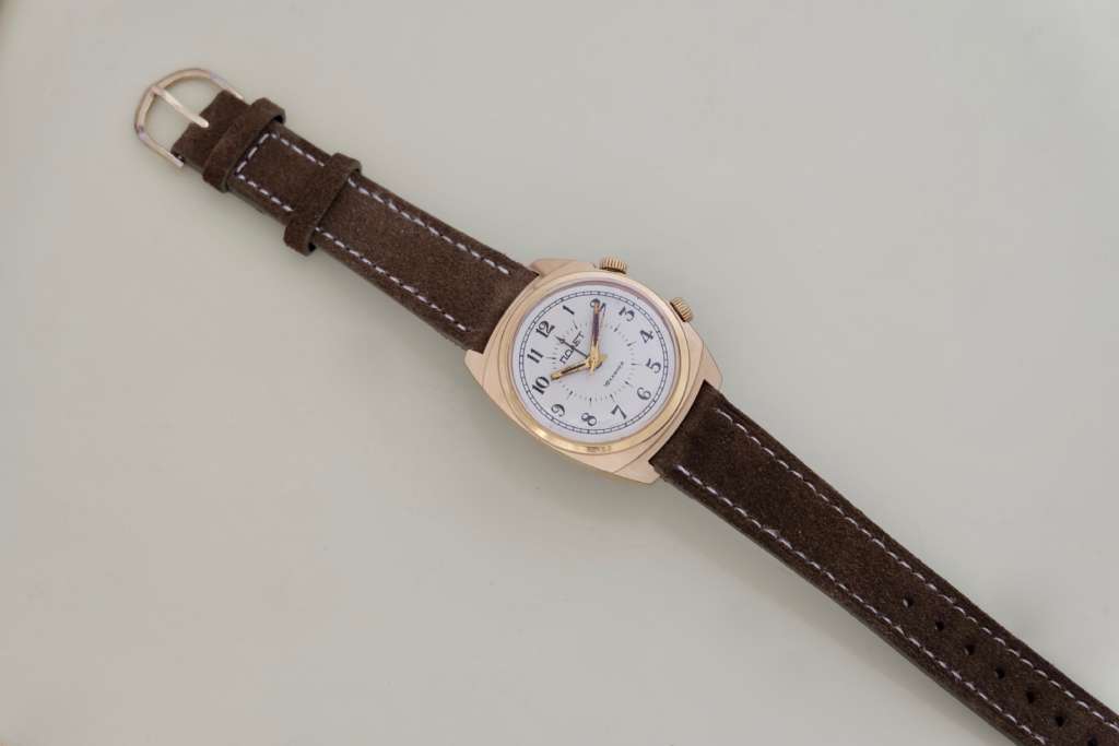 Poljot alarm montre sovietique ancienne garantie