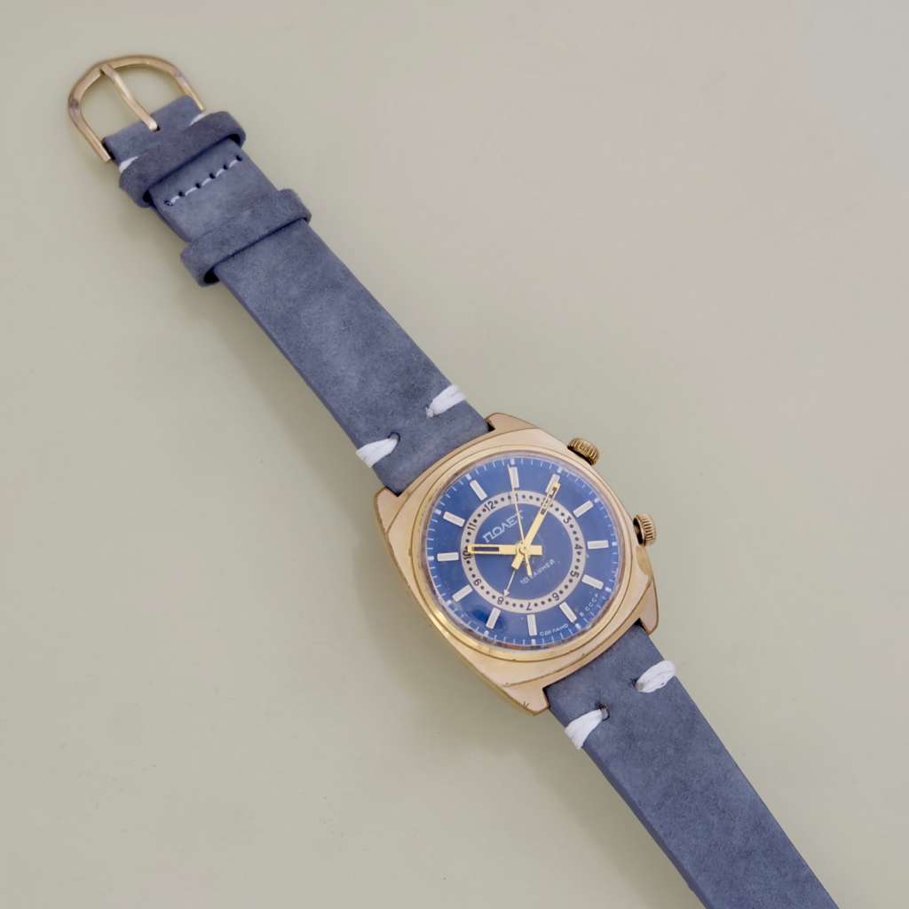Poljot alarm montre sovietique ancienne garantie bleu