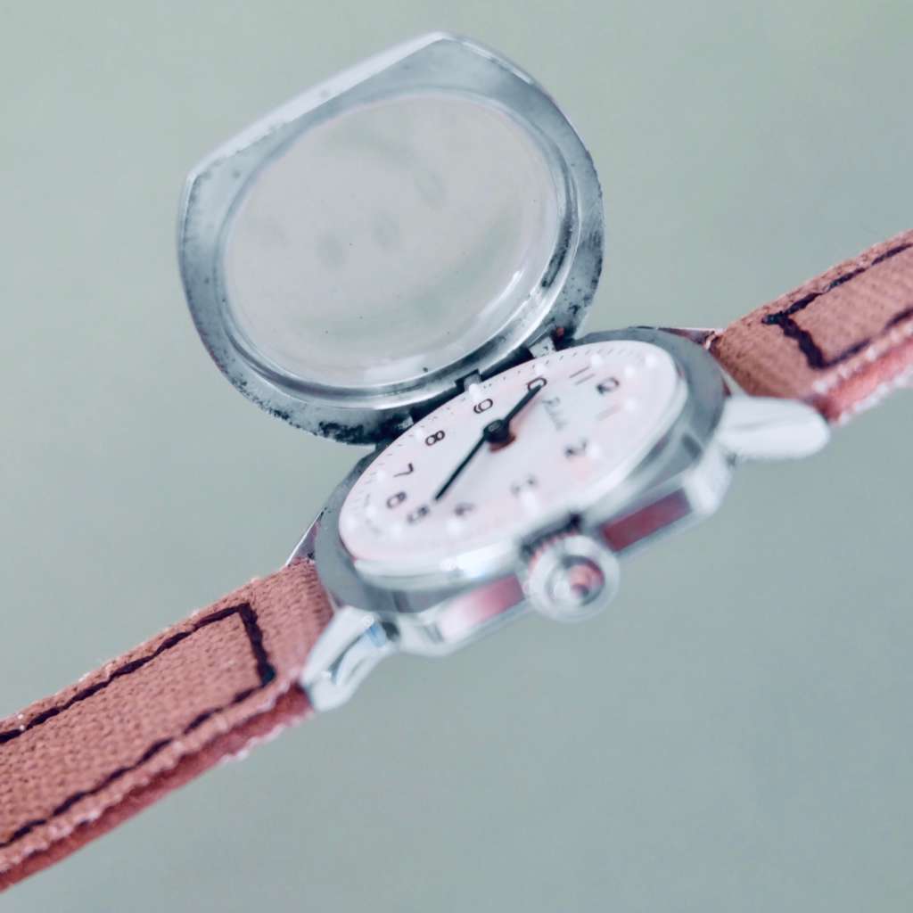 Raketa blind tact braille blanche manuelle automatique montre