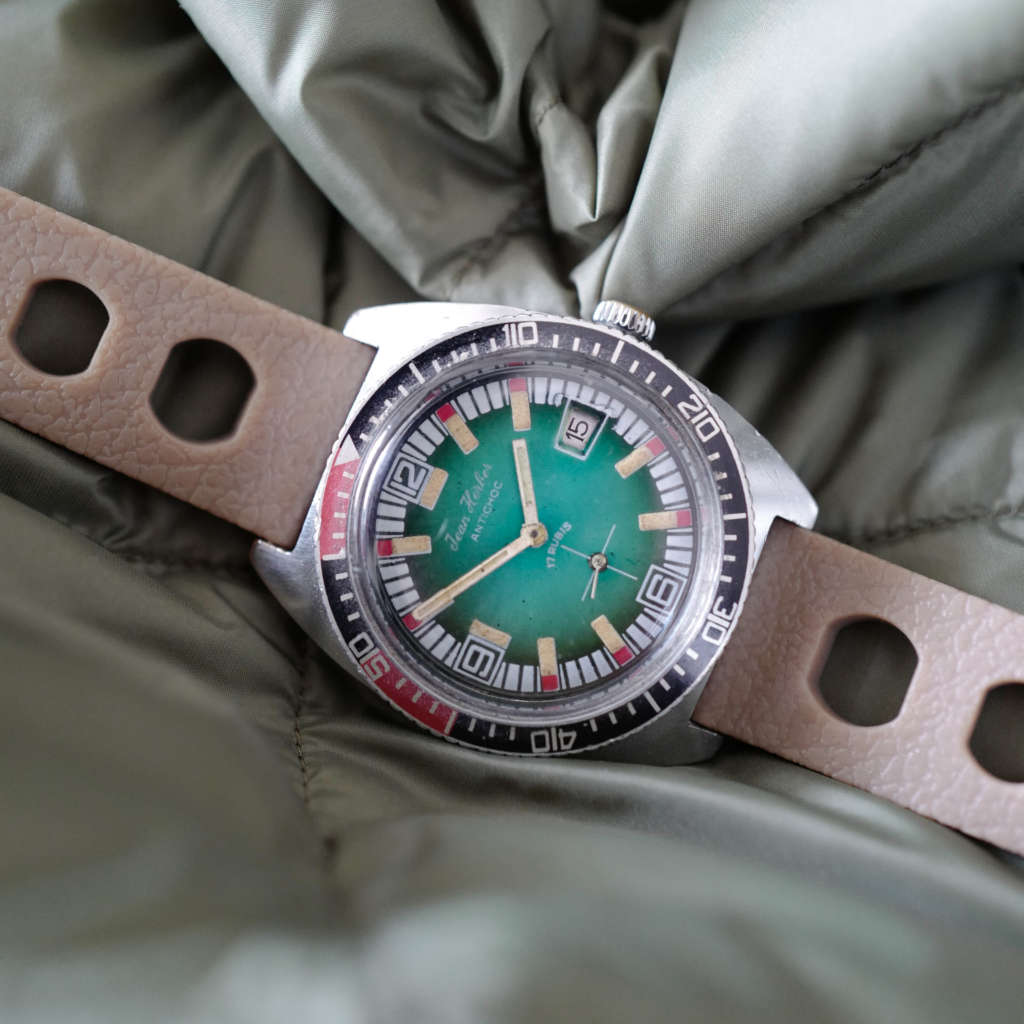 Montre plongée vintage vert casino