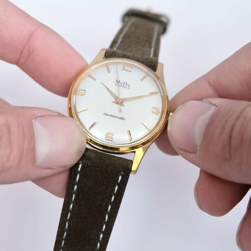 belle montre ancienne automatique histoire