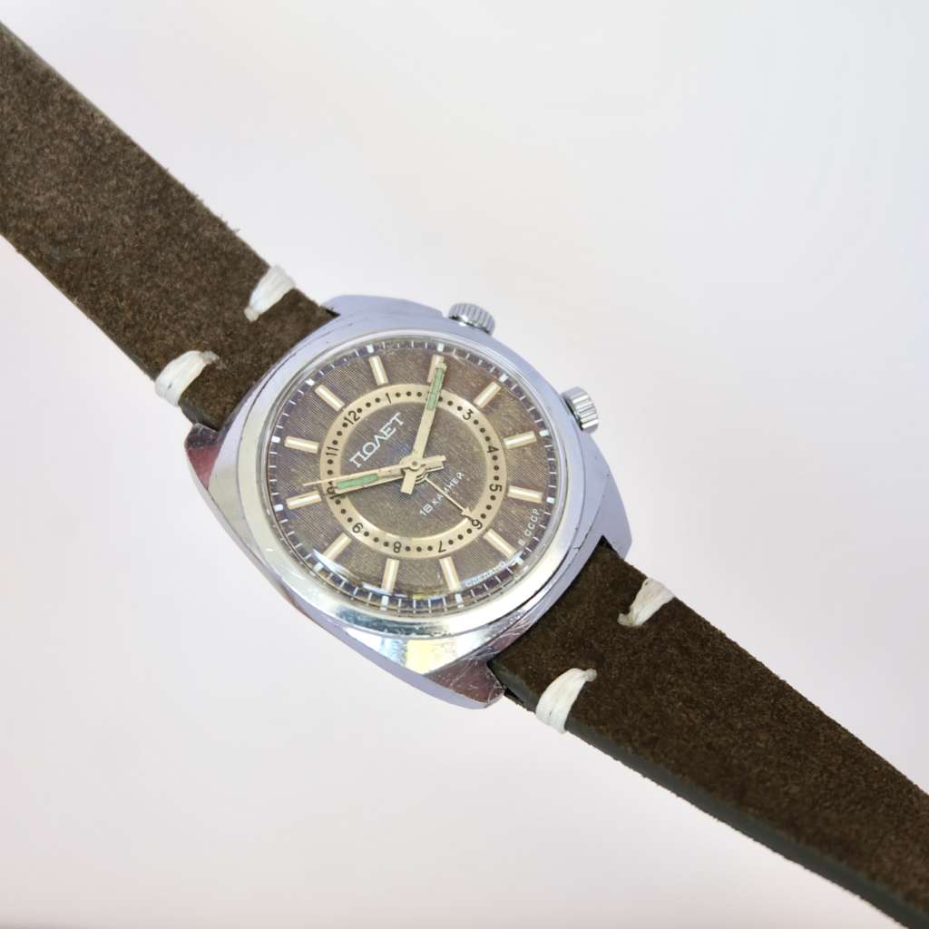 montre verte kakhi vintage nubuck daim beige bracelet montre vert kakhi vintage nubuck daim beige bracelet