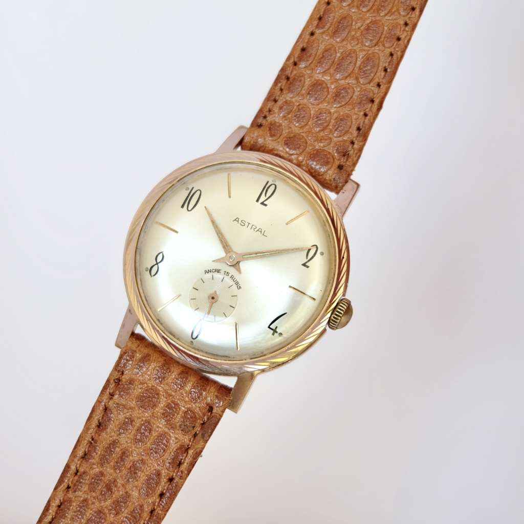 montre ancienne astral fine or doree femme