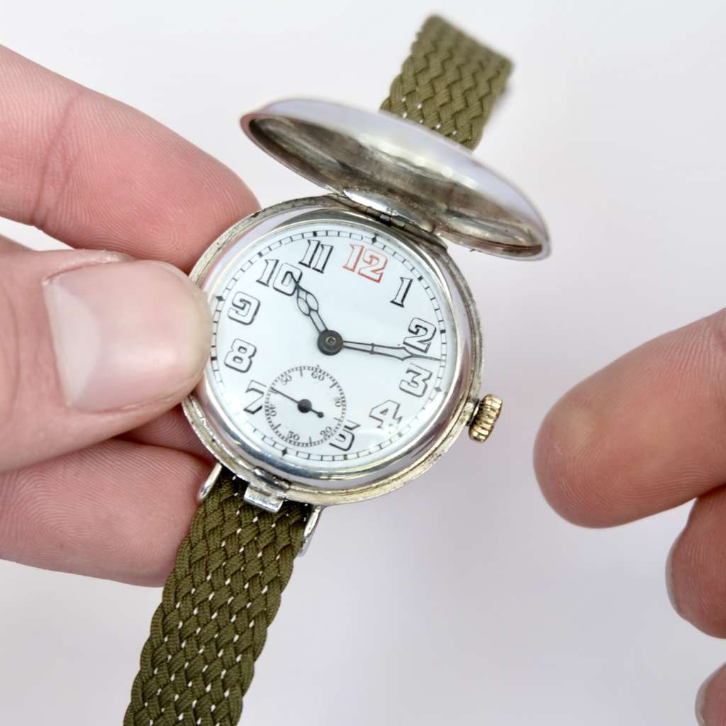 montre ancienne histoire mecanique tranchee poilu premiere guerre mondiale fonctionnelle