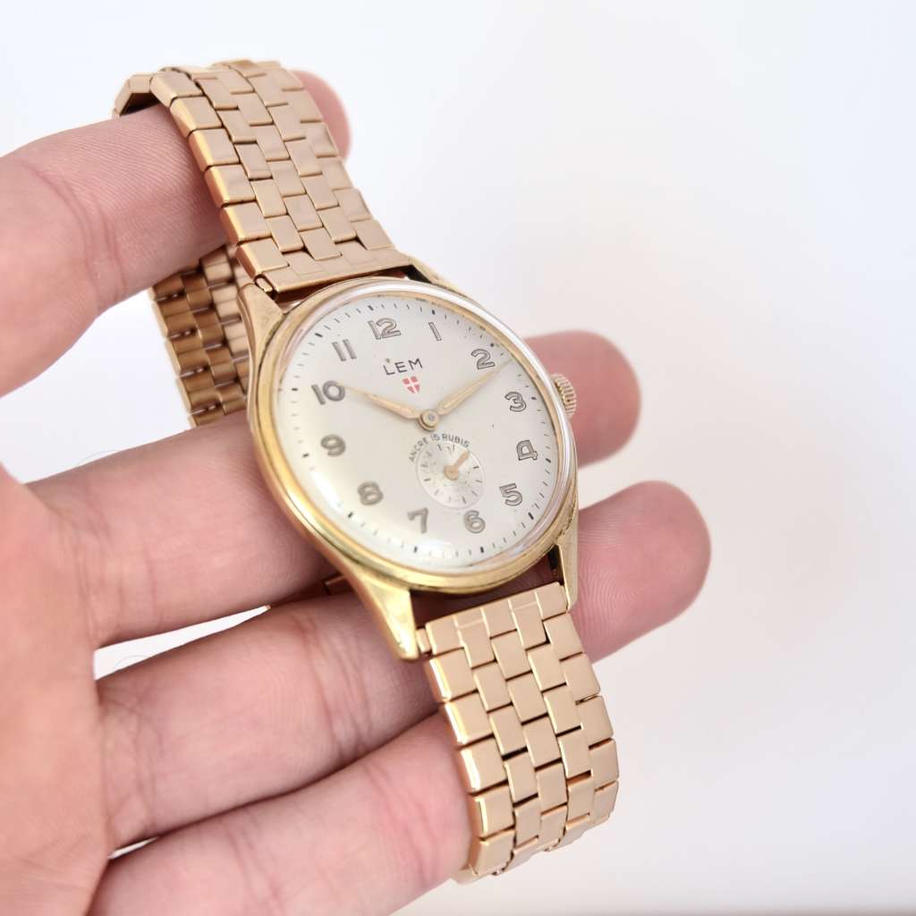 montre bracelet fixoflex frabriquee en france annee 1970 1980 or dore