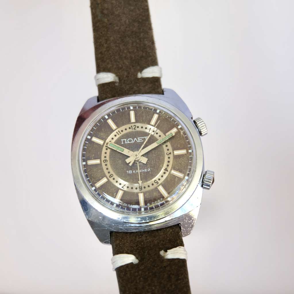 montre cadran emaillle poljot alarme raketa Montre cadran émaillé Poljot alarme Raketa