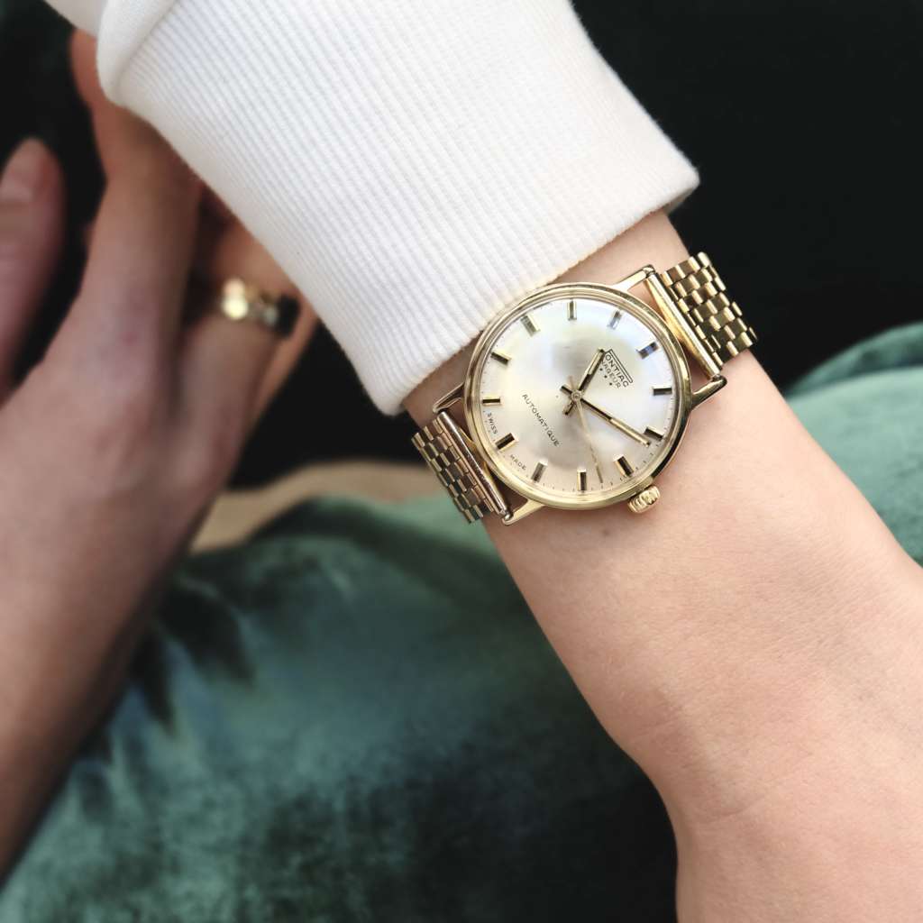 montre femme idée cadeau restaurée pas cher plaquée or dorée