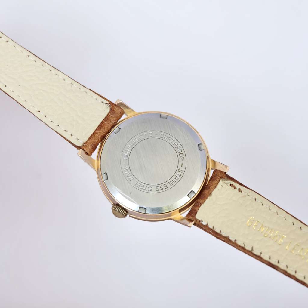 montre macanique astral smith vintage remiontage femme moide vintage or Montre mécanique astral smith vintage à remontage femme vintage or
