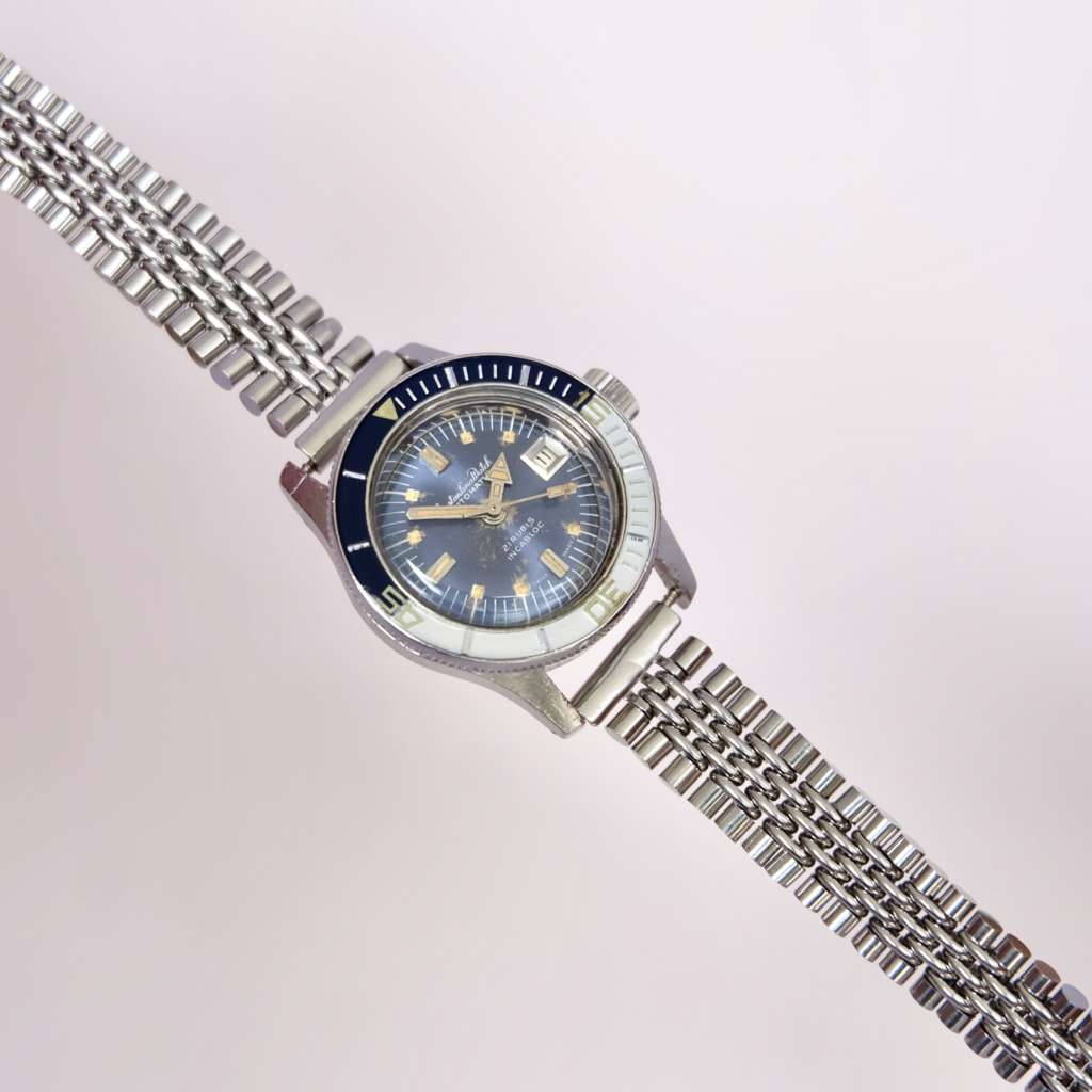 montre plongee vintage femme