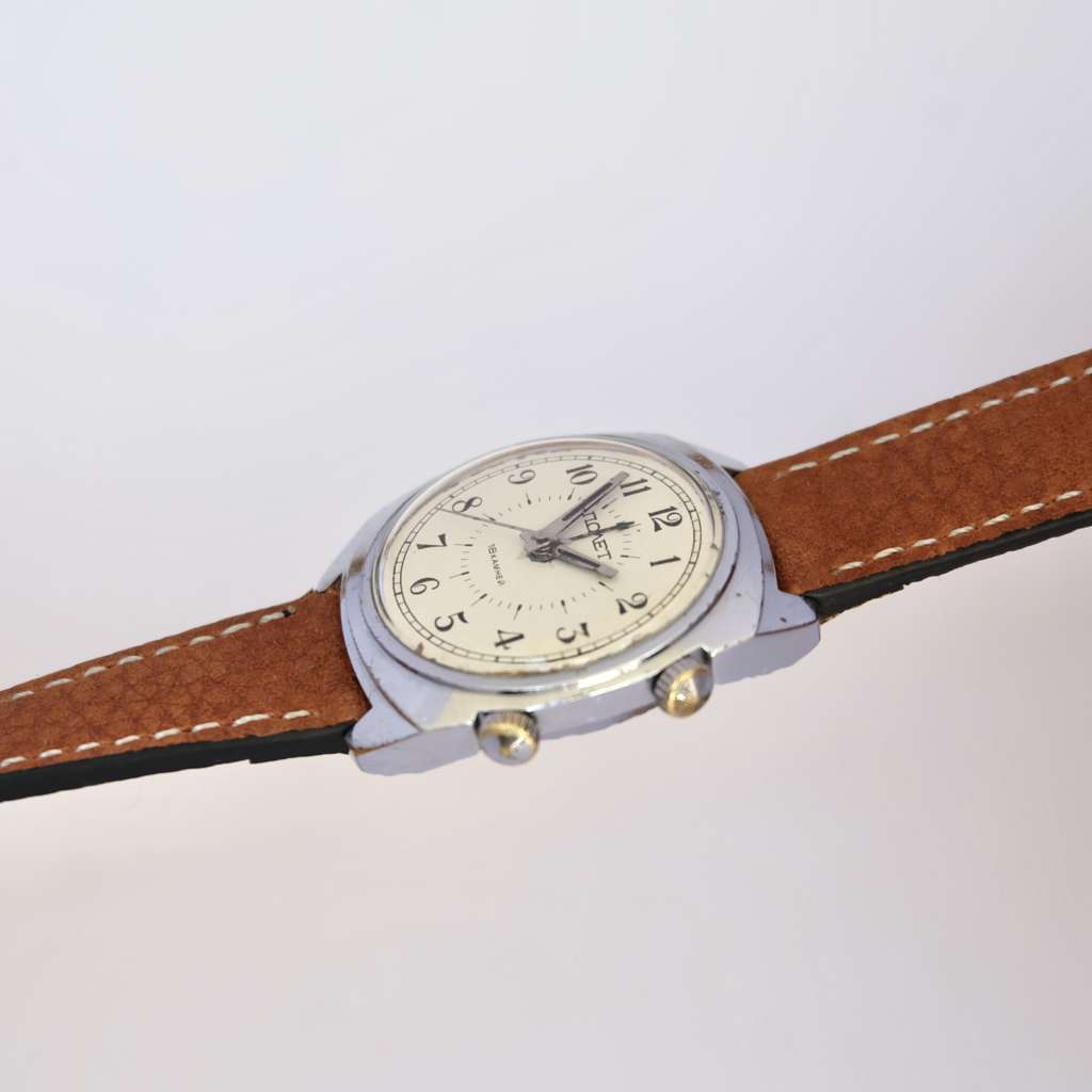 Montre soviétique poljot alarme Montre soviétique poljot alarme