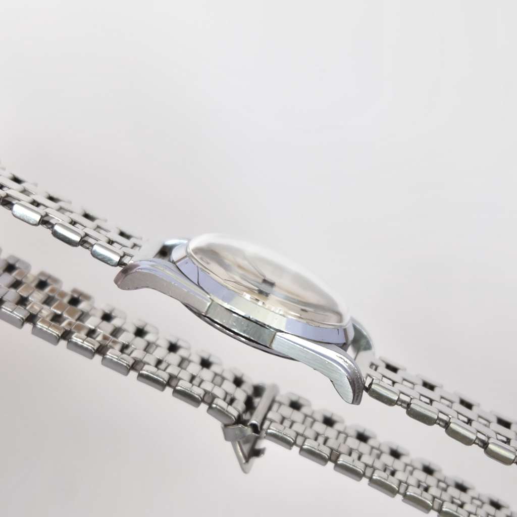 Montre calatrava vintage ancienne bracelet extensible Montre calatrava vintage ancienne bracelet extensible