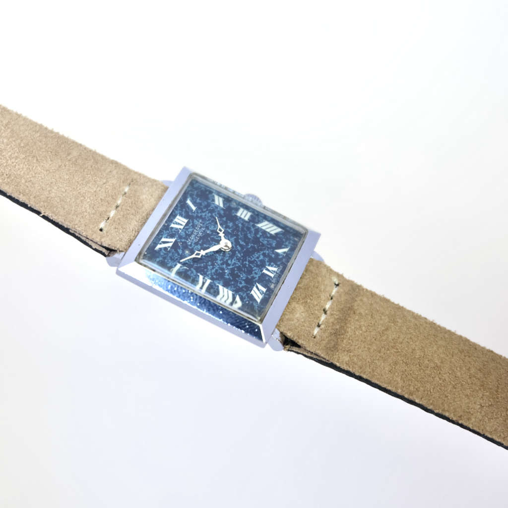 Montre mécanique femme vintage carré Montre mécanique femme vintage carré