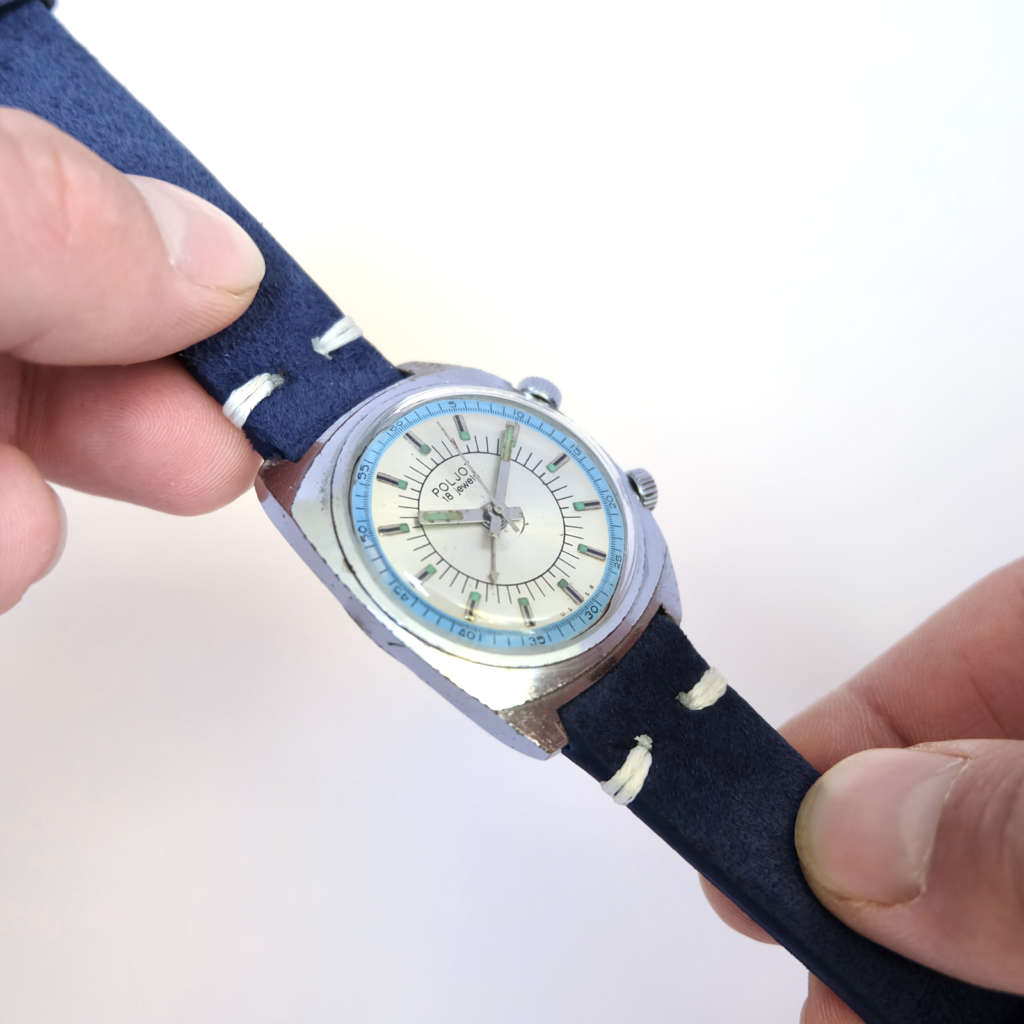 Jolie montre ancienne mécanique Jolie montre ancienne mécanique