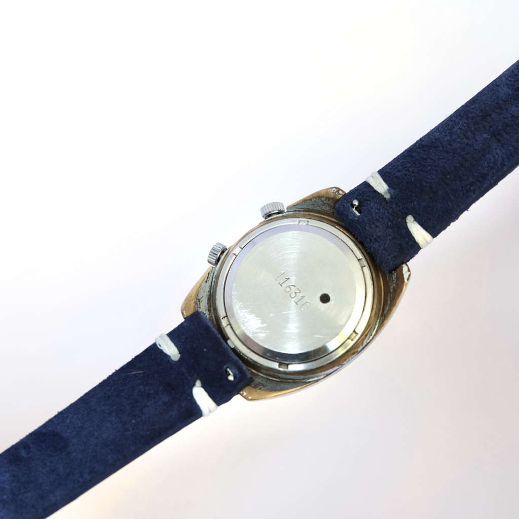 Jolie montre soviétique ancienne Jolie montre soviétique ancienne