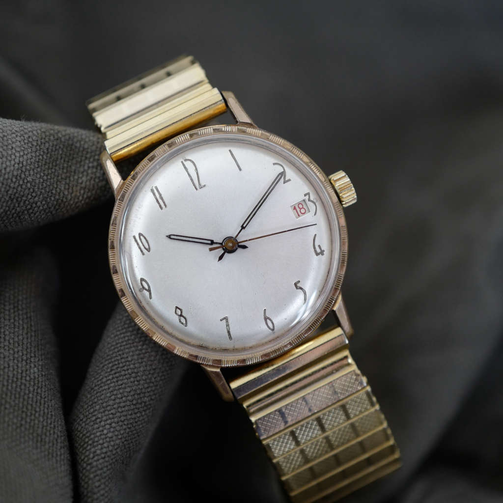 Montre ancienne mécanique