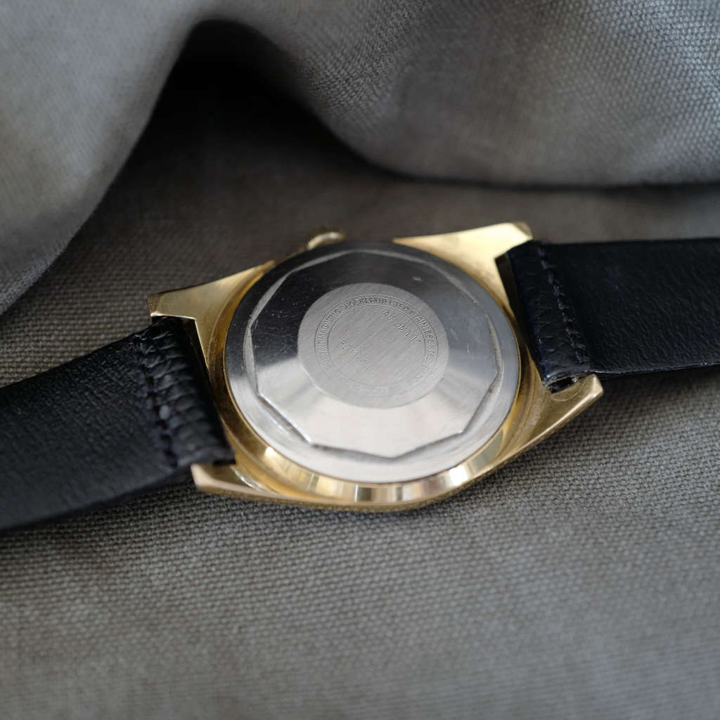 Montre automatique bubble back ancienne Montre automatique bubble back ancienne