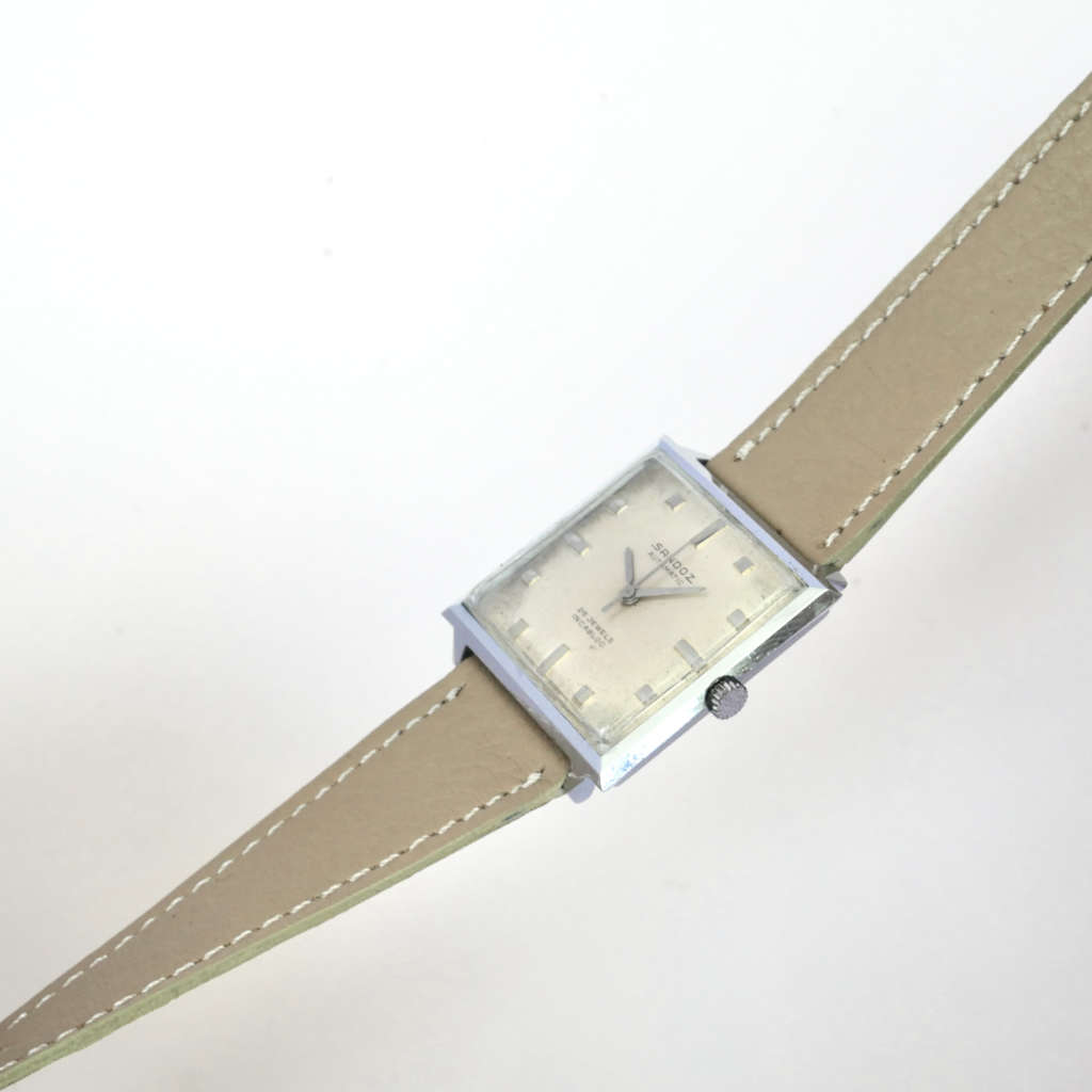 Montre habillée vintage carré