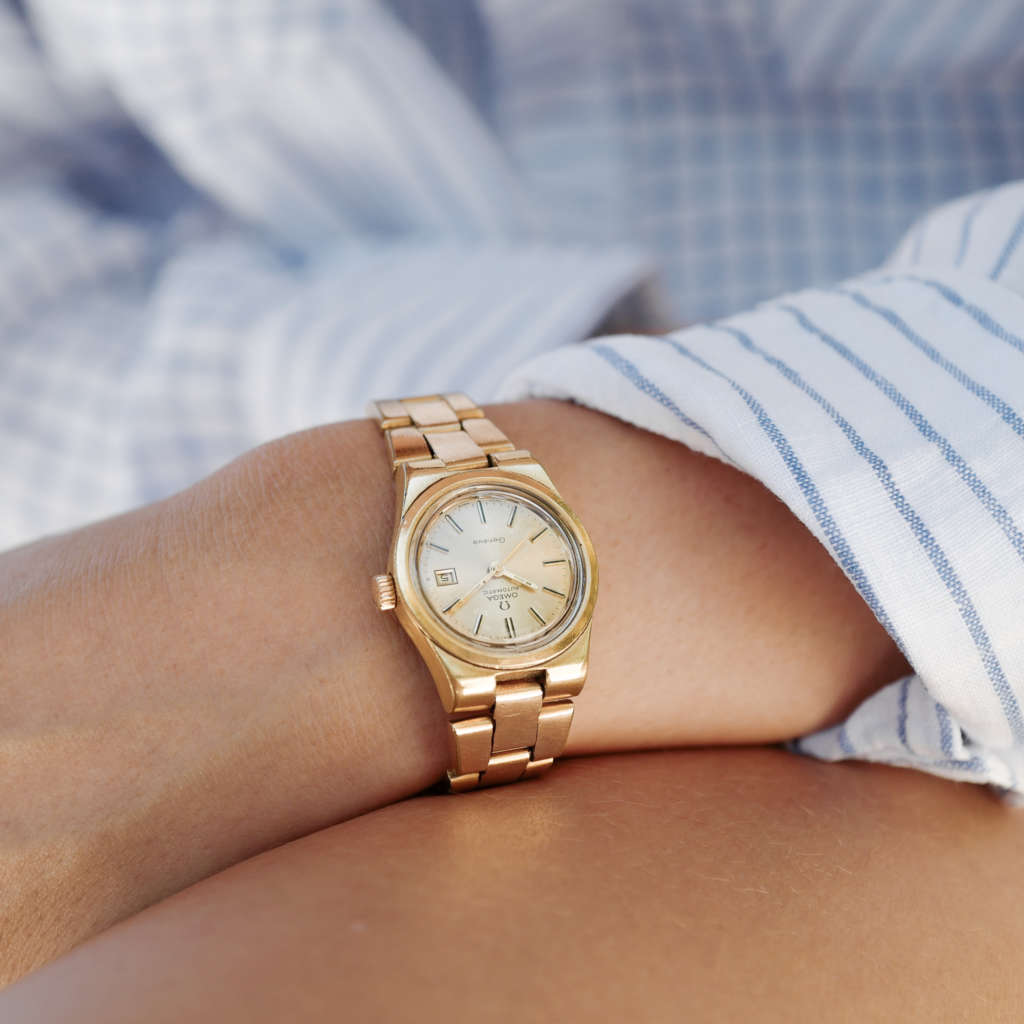 Montre Omega vintage dorée femme Seamaster vintage