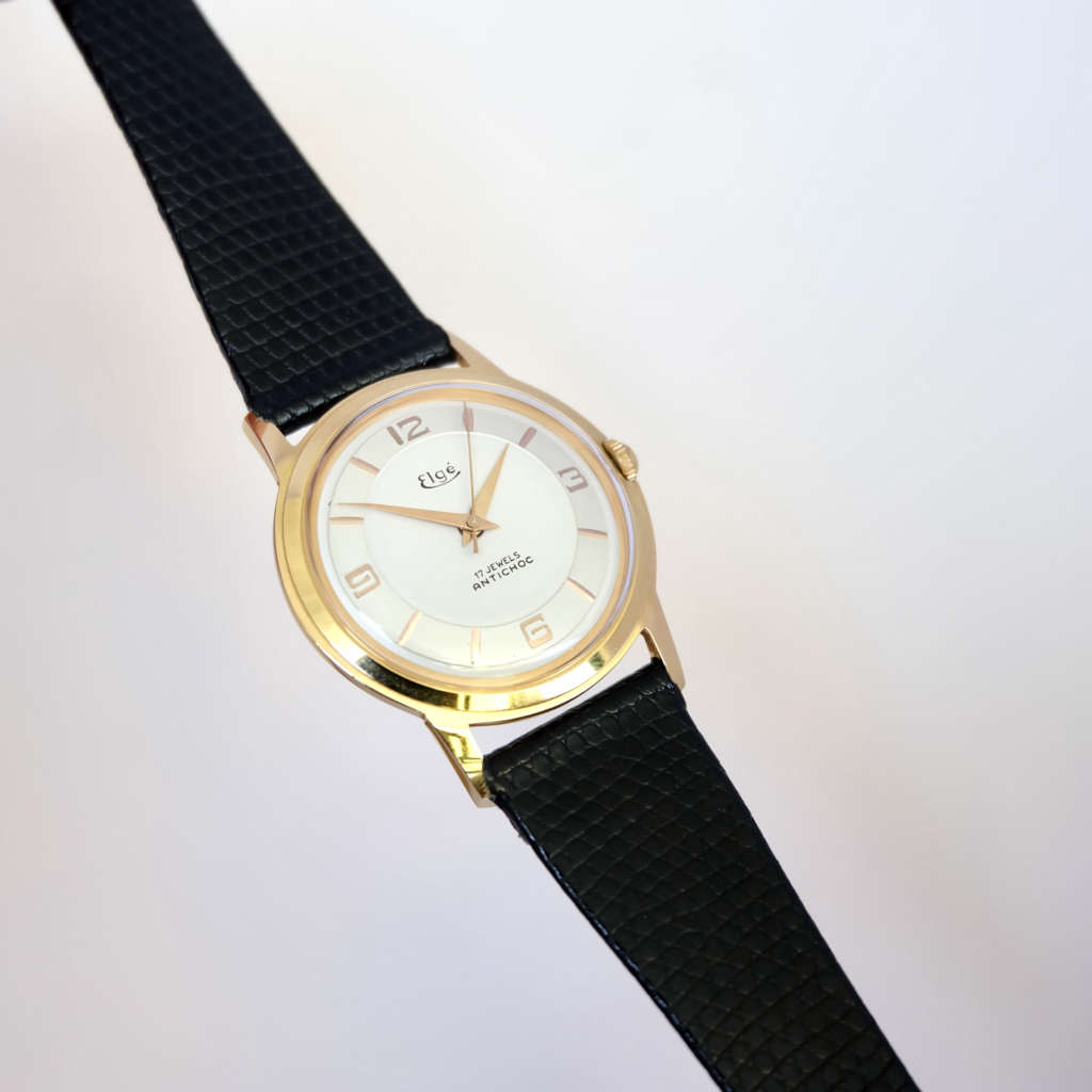 Montre ronde ancienne oversize mécanique Montre ronde ancienne oversize mécanique