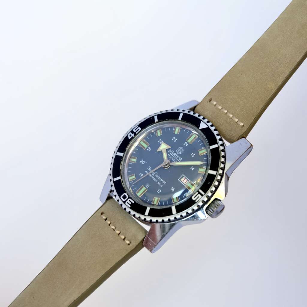 Montre plongée cadran bleu Mortima Montre plongée cadran bleu Mortima