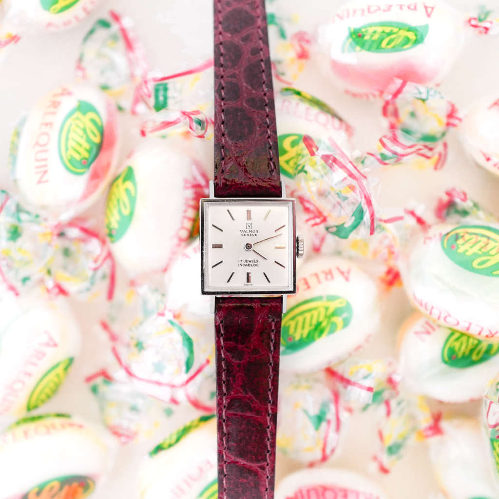 Jolie montre mécanique vintage pour femme