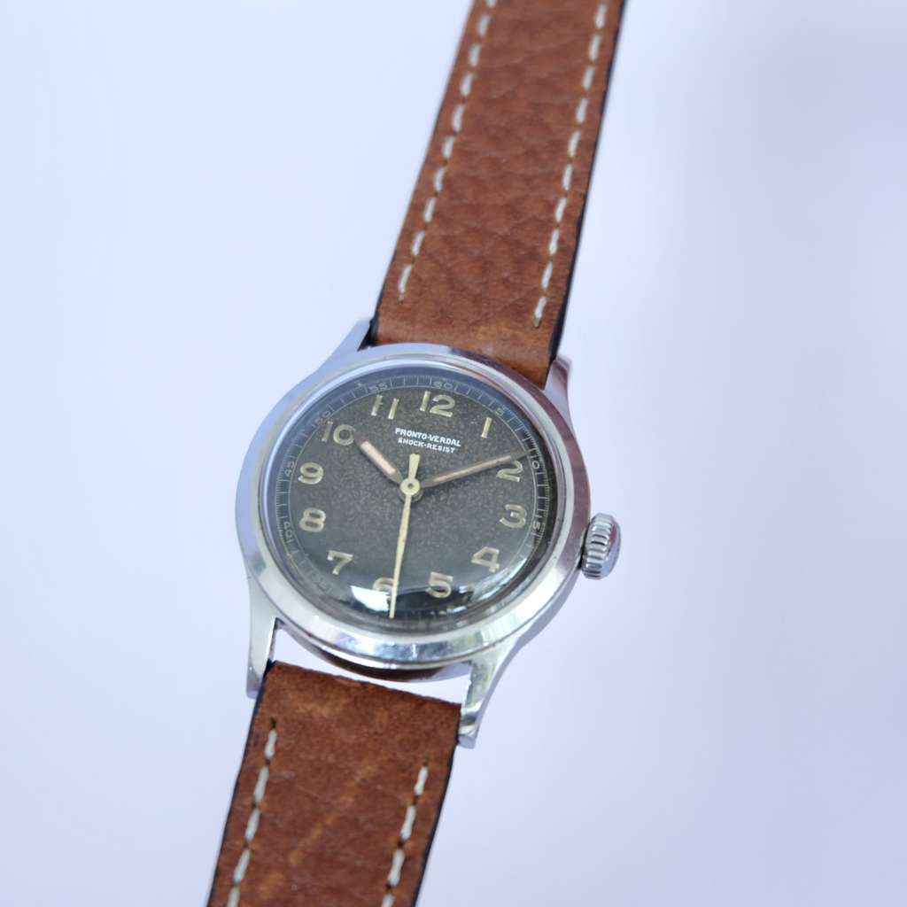 Mini montre militaire vintage Mini montre militaire vintage