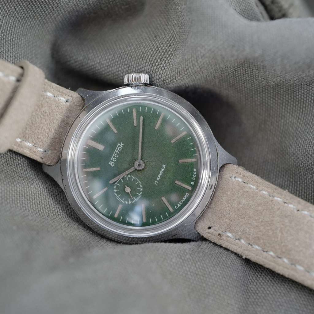 Montre mécanqiue vintage soviétique ancienne plongée Montre mécanqiue vintage soviétique ancienne plongée