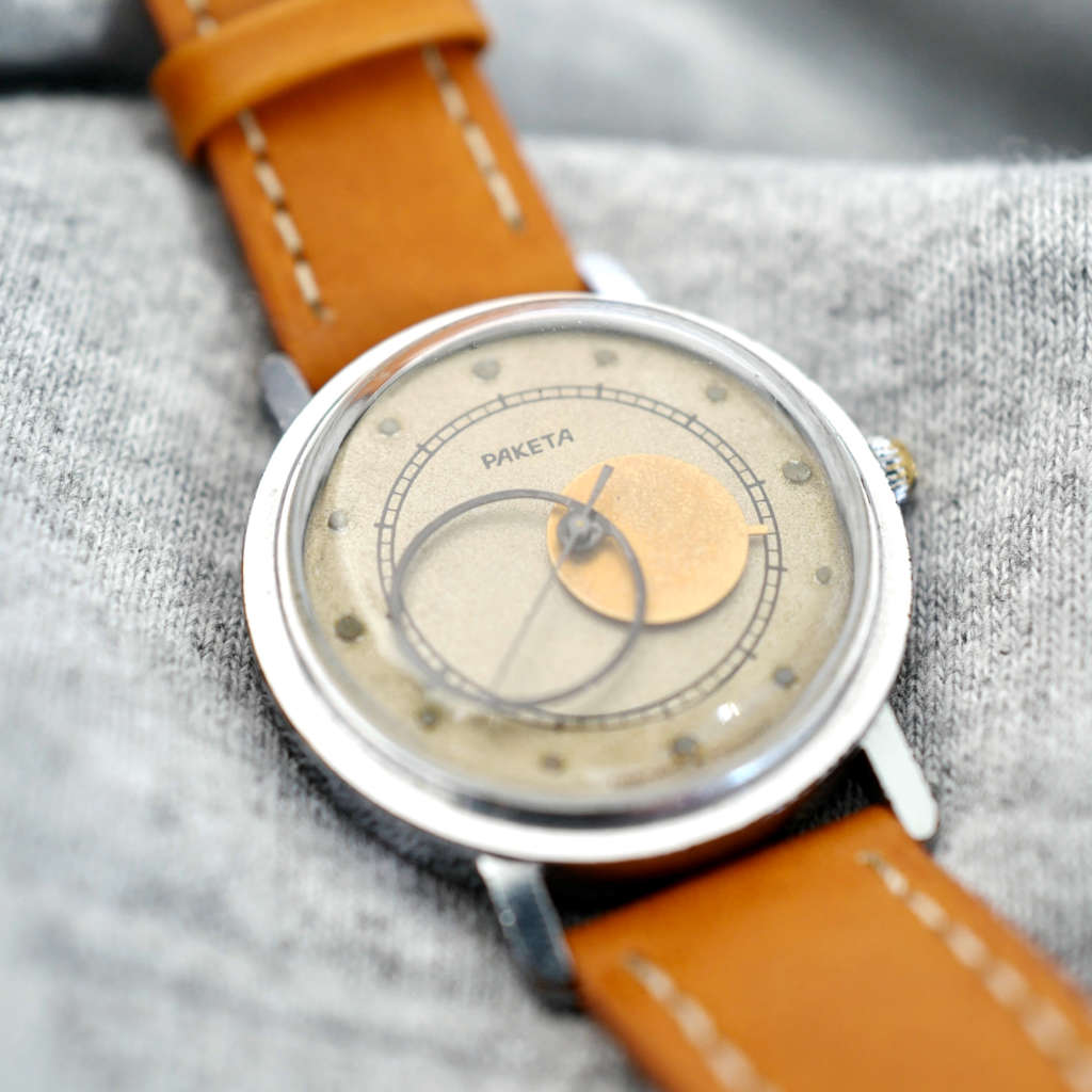 Montre Raketa vintage Kopernik planète Beau Bleu Montre Raketa vintage Kopernik planète Beau Bleu