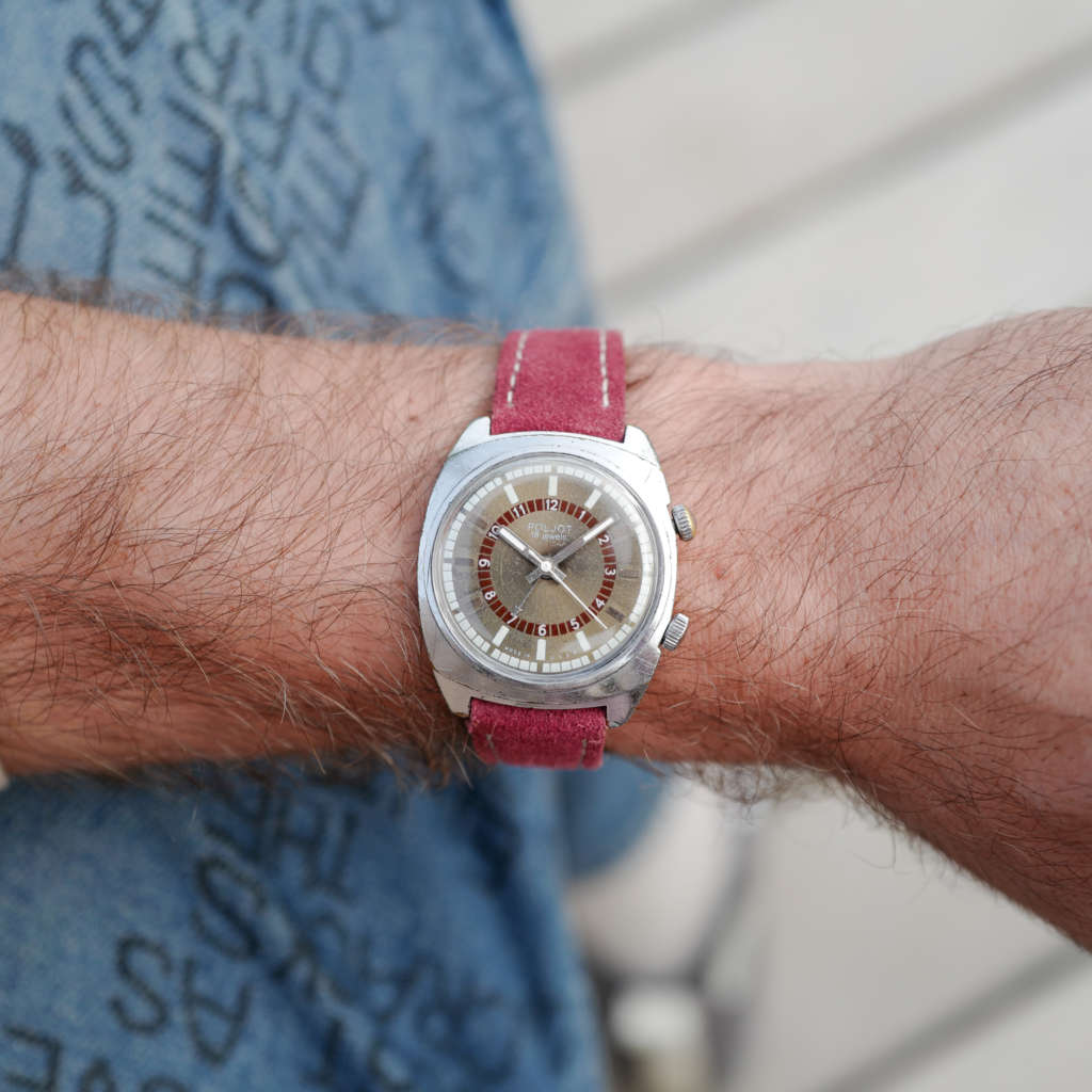 Montre vintage Poljot ancienne russe soviet Montre vintage Poljot ancienne russe soviet