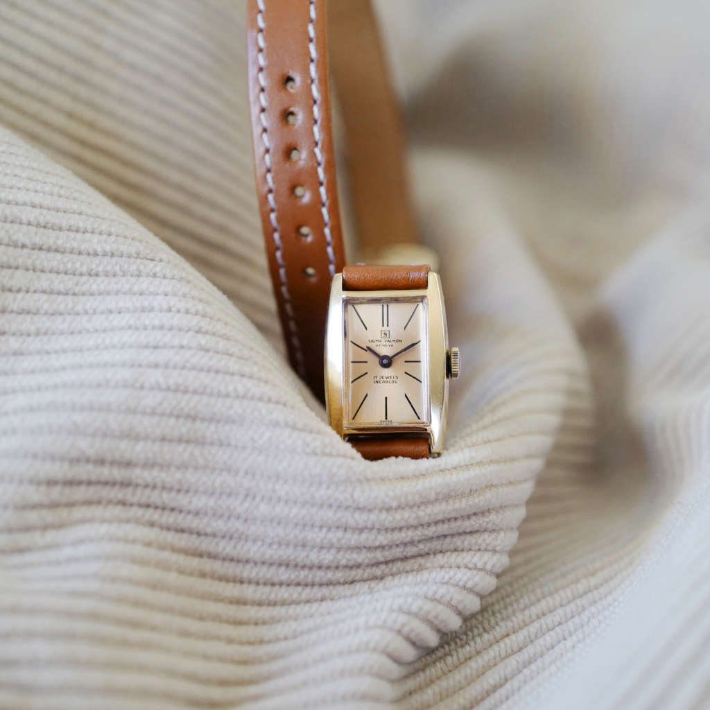 Petite montre vintage or Petite montre vintage or